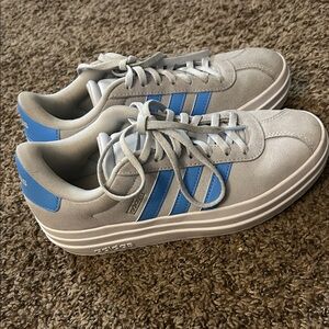 Adidas Kids Gray Sneakers with Blue Stripes